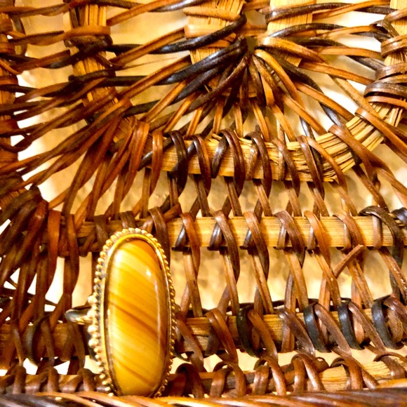 Avon Vintage Ring - Picture 2 of 10